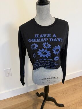 Have A Great Day! Smiley World - Black Long-Sleeve Graphic Crop Top